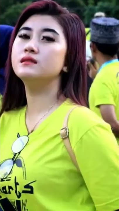 Dini elsia aksi Goyanganya ( Duo sogok )