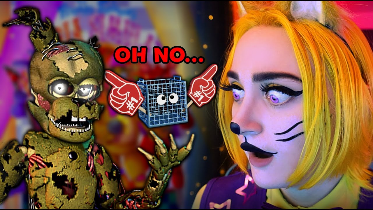 Glitchtrap plays his *favorite* game Freddy Fazbear's Pizzeria