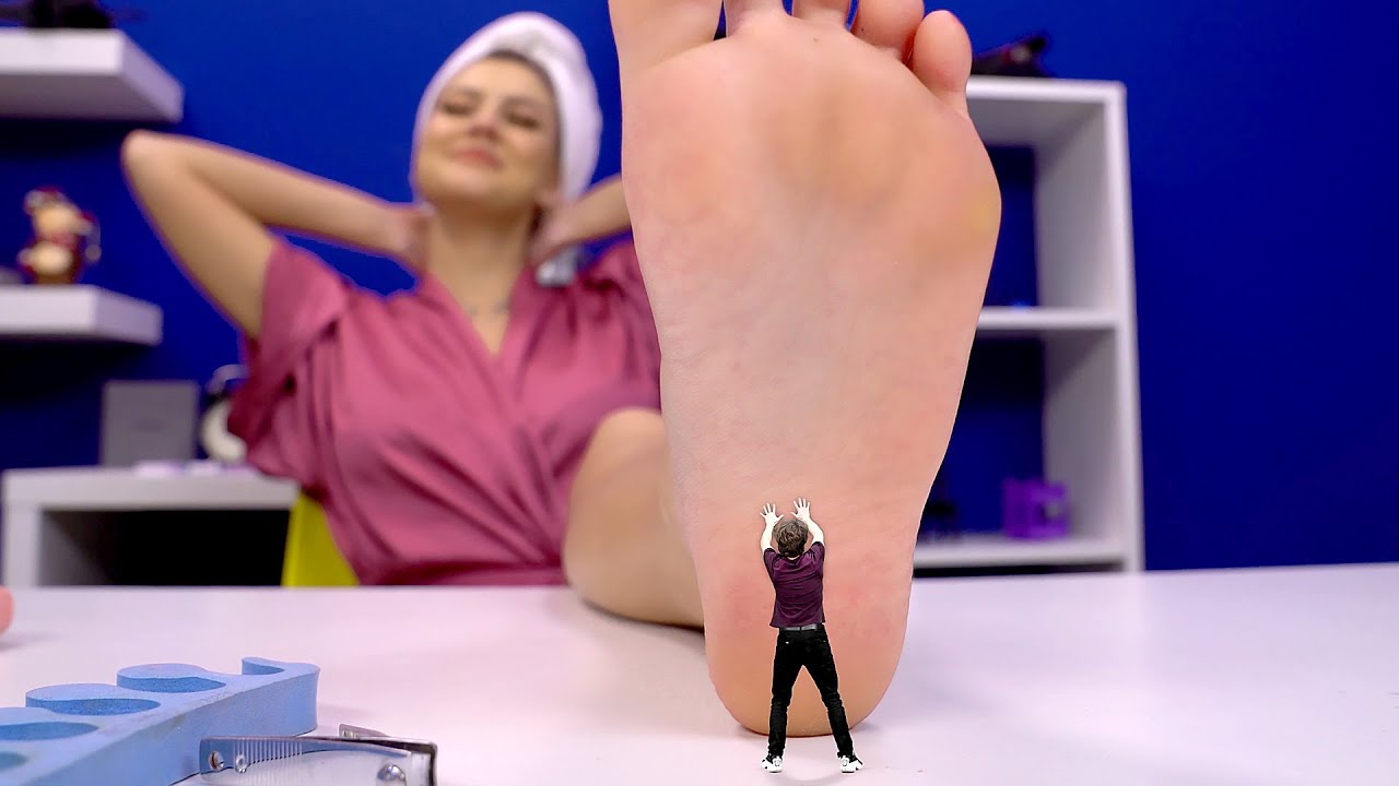 Giantess Mom Feet