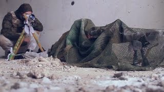 Снайперы выбили врагов из здания Снайперы выбили врагов из здания