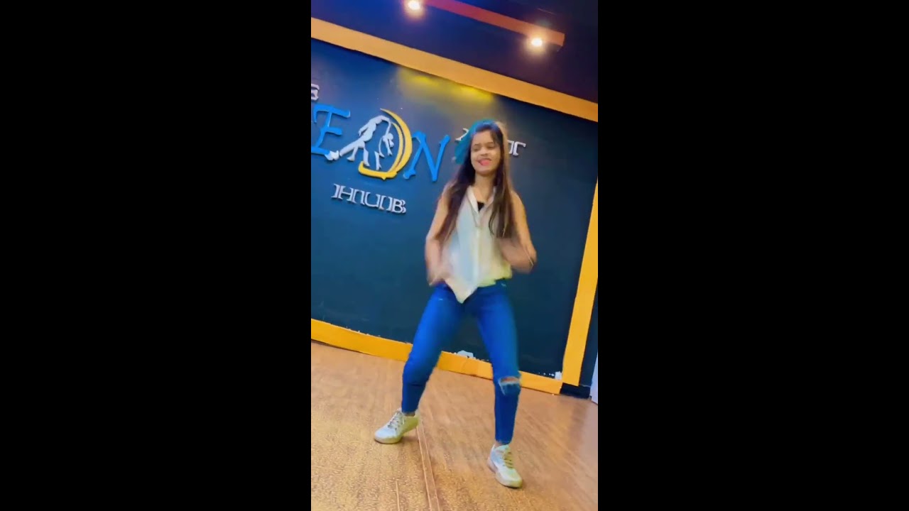 Kamariya Gole Gole Dance Video Anjali Singh surwar  shorts