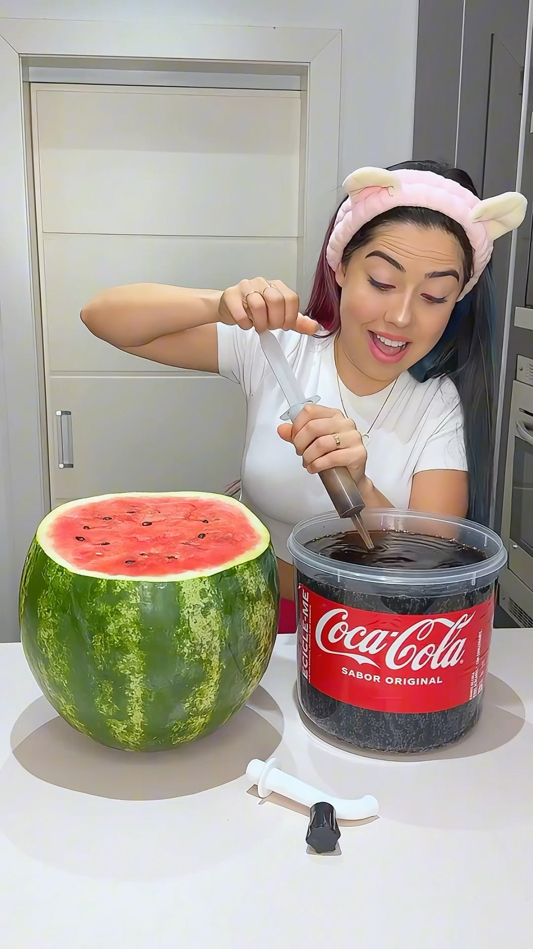 Não sabe Esconder Coca Cola