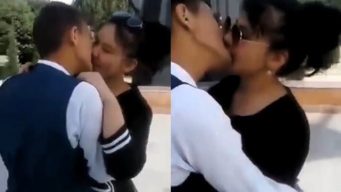 Oyoqlari yoyilgan paypoqlardagi porno Lesbian massaj video onlayn