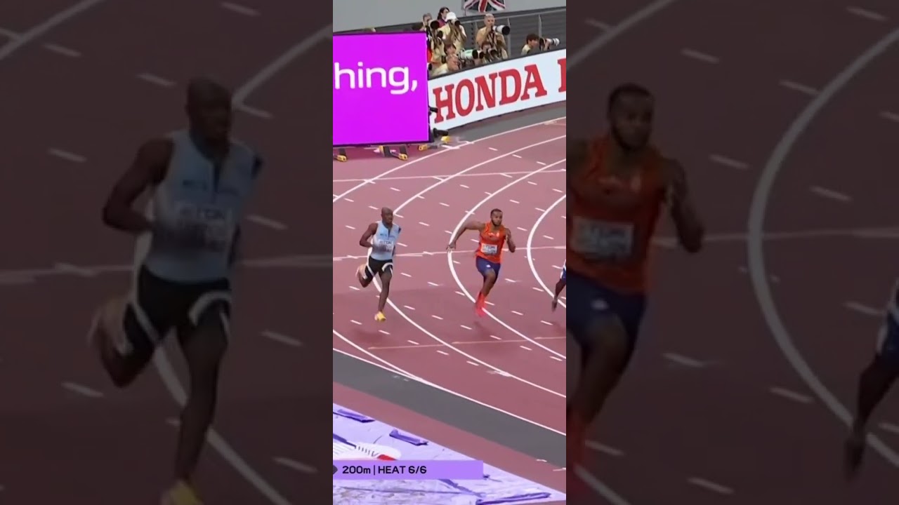 Tebogo dancing into the 200m semis 