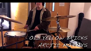 Old Yellow Bricks - Arctic Monkeys (live lounge performance)