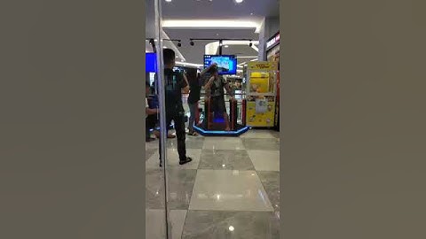 Dương Minh Tuyền xem phim 3D giải trí tại Vincom Bắc Ninh