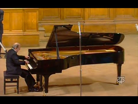 Vladimir Krainev plays Prokofiev Piano Sonata no. 6 - video 1994