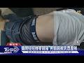 撬開娃娃機零錢箱 男偷錢被民眾壓制｜TVBS新聞 @TVBSNEWS01