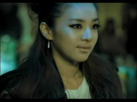 MV】 サンダラ・パク（산다라박）feat.CL 「Kiss」 - YouTube