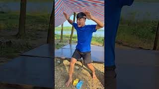 Đây Là Đeo Dép Sai Resimi