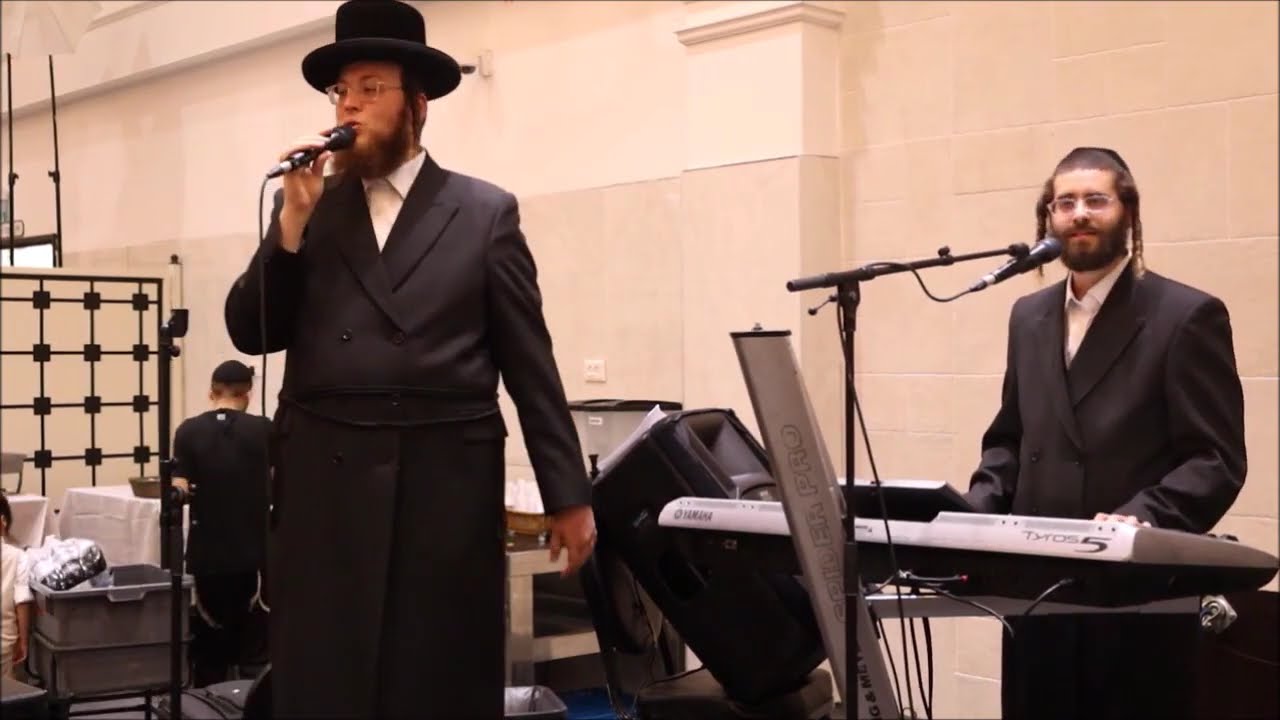 שמעון קליין והזמר ברוך שובקס בביצוע לייב מדהים בחתונה ליצירת הפאר מה אשיב וויזניץ