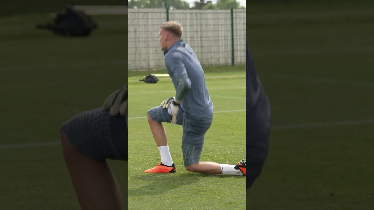 INCREDIBLE Reflexes From Verbruggen! | Brighton's Inside Training