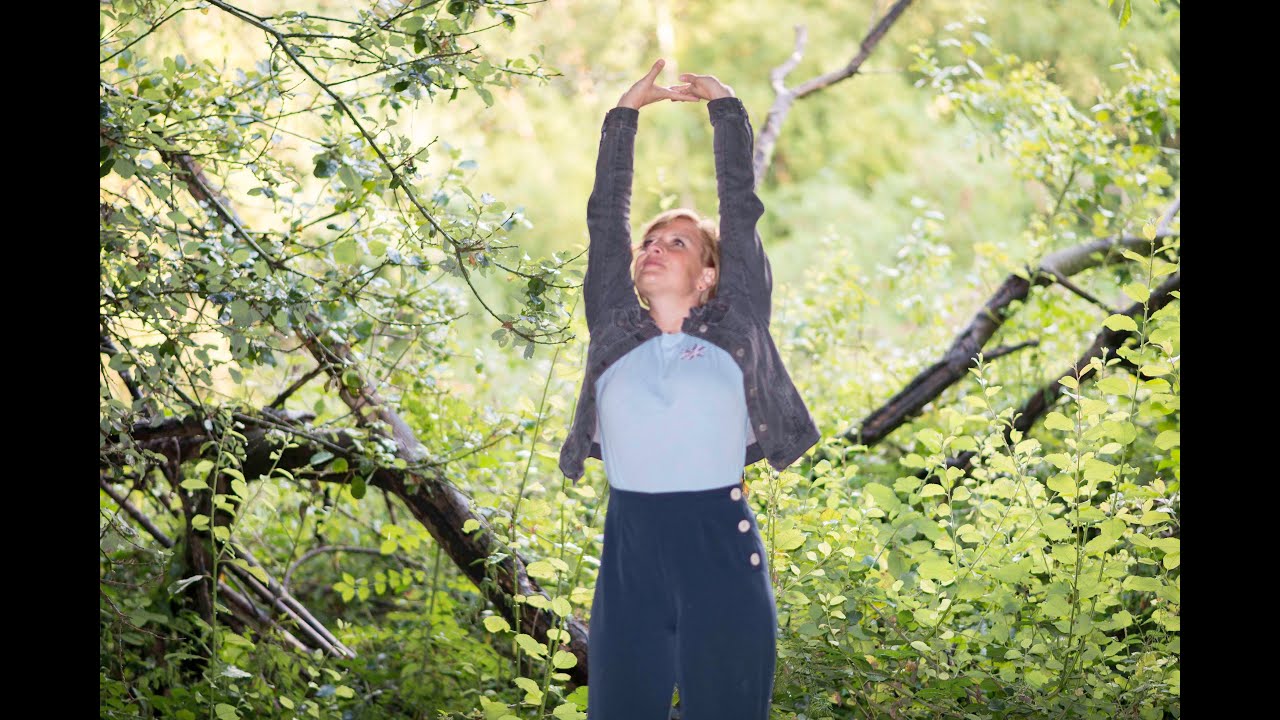 Pink & Green: Ruby Aka Juno destination Unknown