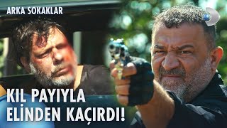 Mesut, Ali&#39;yi kıl payı kaçırdı! | Arka Sokaklar 721. Bölüm