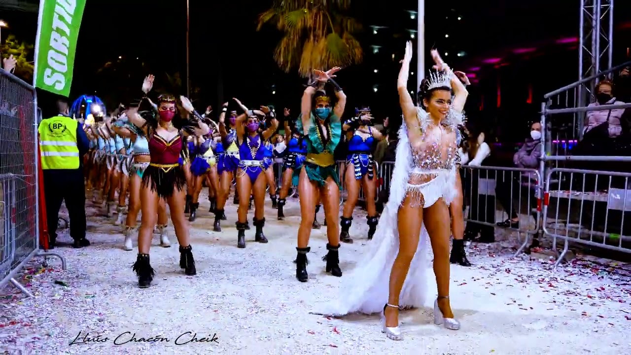 Baile final de la Colla Maracuya i la Reina del Carnaval de Sitges 2022