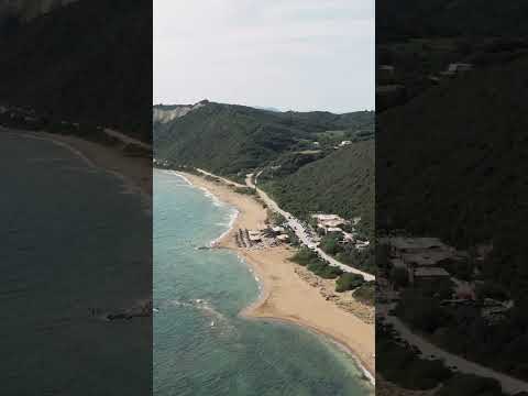Mikro Nisi Beach