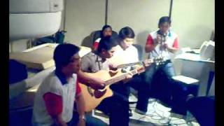 Video thumbnail of "qmmc - 21 guns(acoustic)"