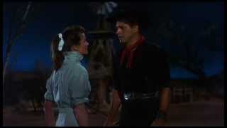 Burt Lancaster sings She'll Be Coming 'Round the Mountain