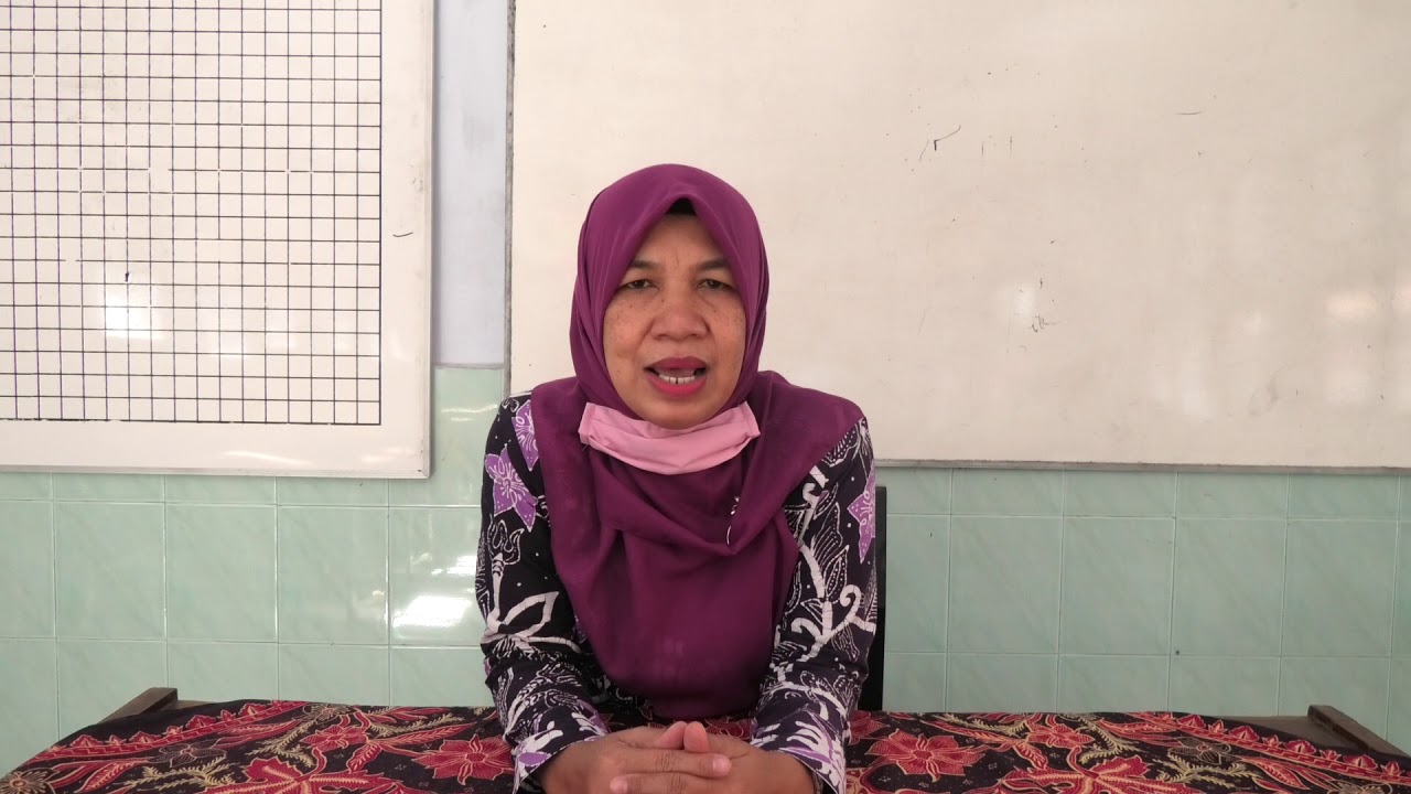 PENUTUPAN PLS OLEH IBU KEPALA SEKOLAH SMPN 5 BLITAR 