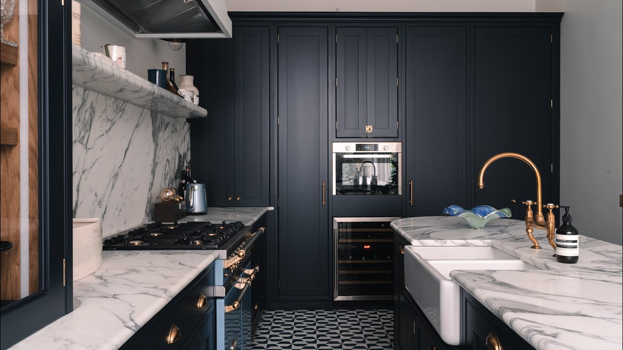 Luxury Traditional Shaker Kitchen | Wandsworth, London