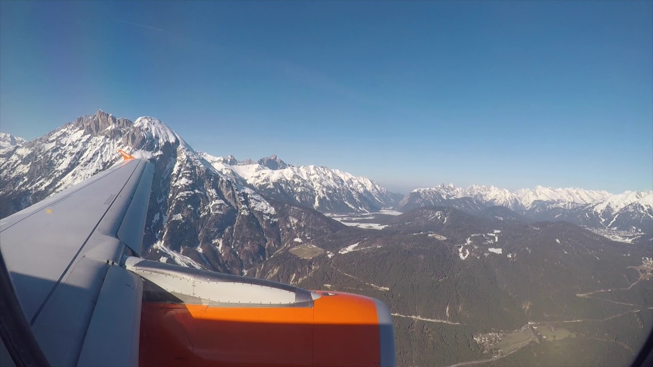 THE BEST APPROACH IN AUSTRIA EASYJET A320 Landing Innsbruck YouTube