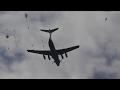 Десантирование из самолета военнослужащих подразделений ВДВ в Ульяновской области