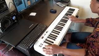 Ngimbona lapha Kimi Ehlanzinhliziyo chorus - video instrumental