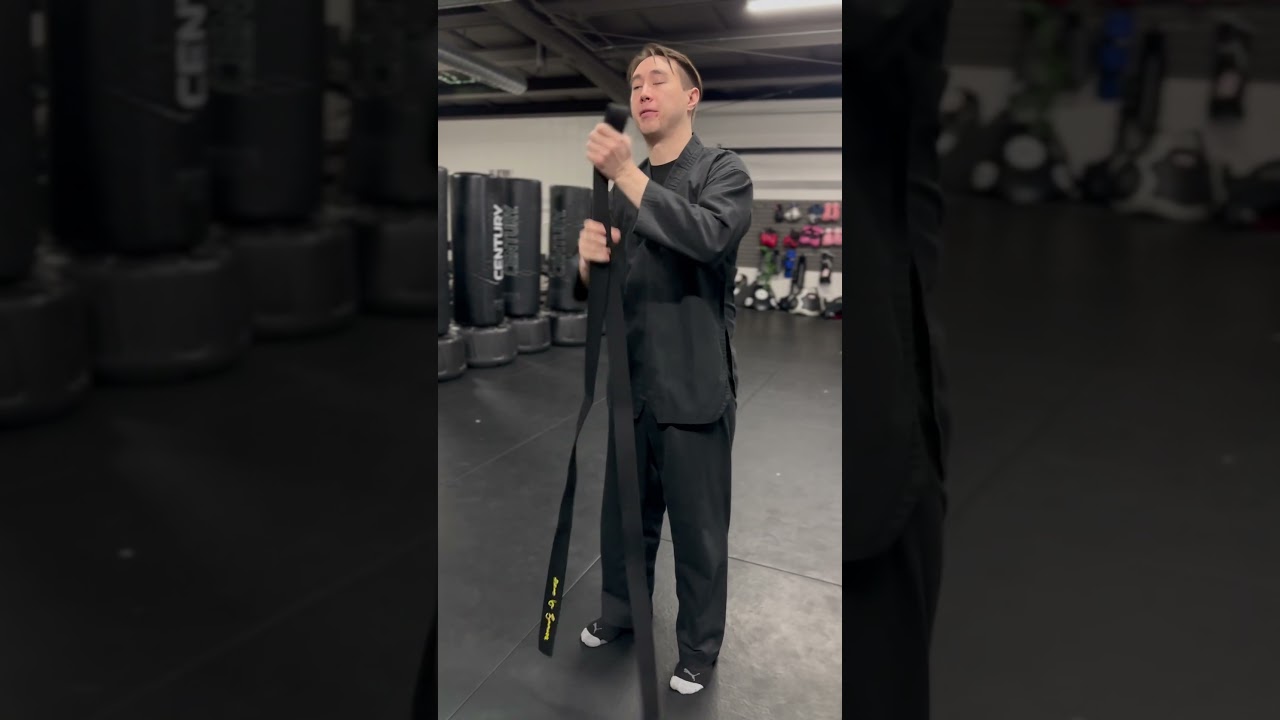 Traditional Belt Tie