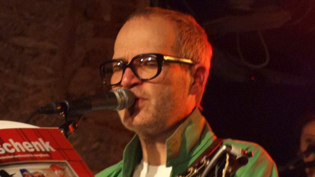 Erdmöbel - Goldener Stern (München 8. 12.16)