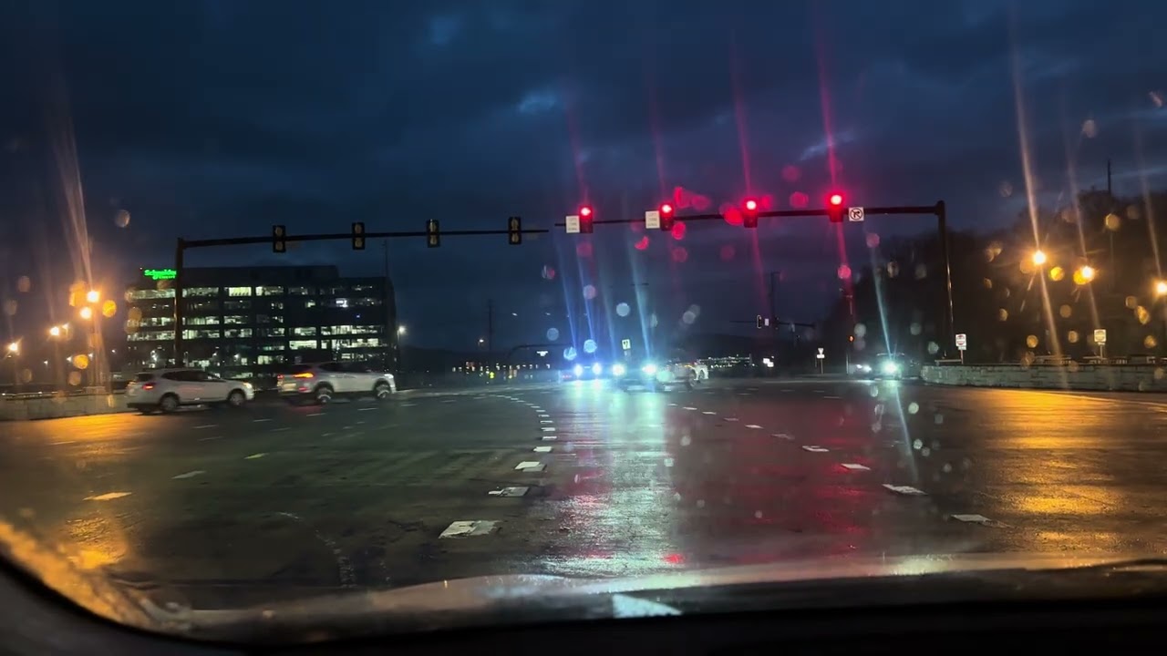 Thursday Morning - Driver POV - Early Commute to PLANET FITNESS - Rainy Weather - No Traffic 