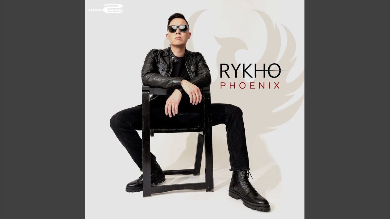 在 YouTube 上觀看「Phoenix (Andy Galea Radio Edit)」