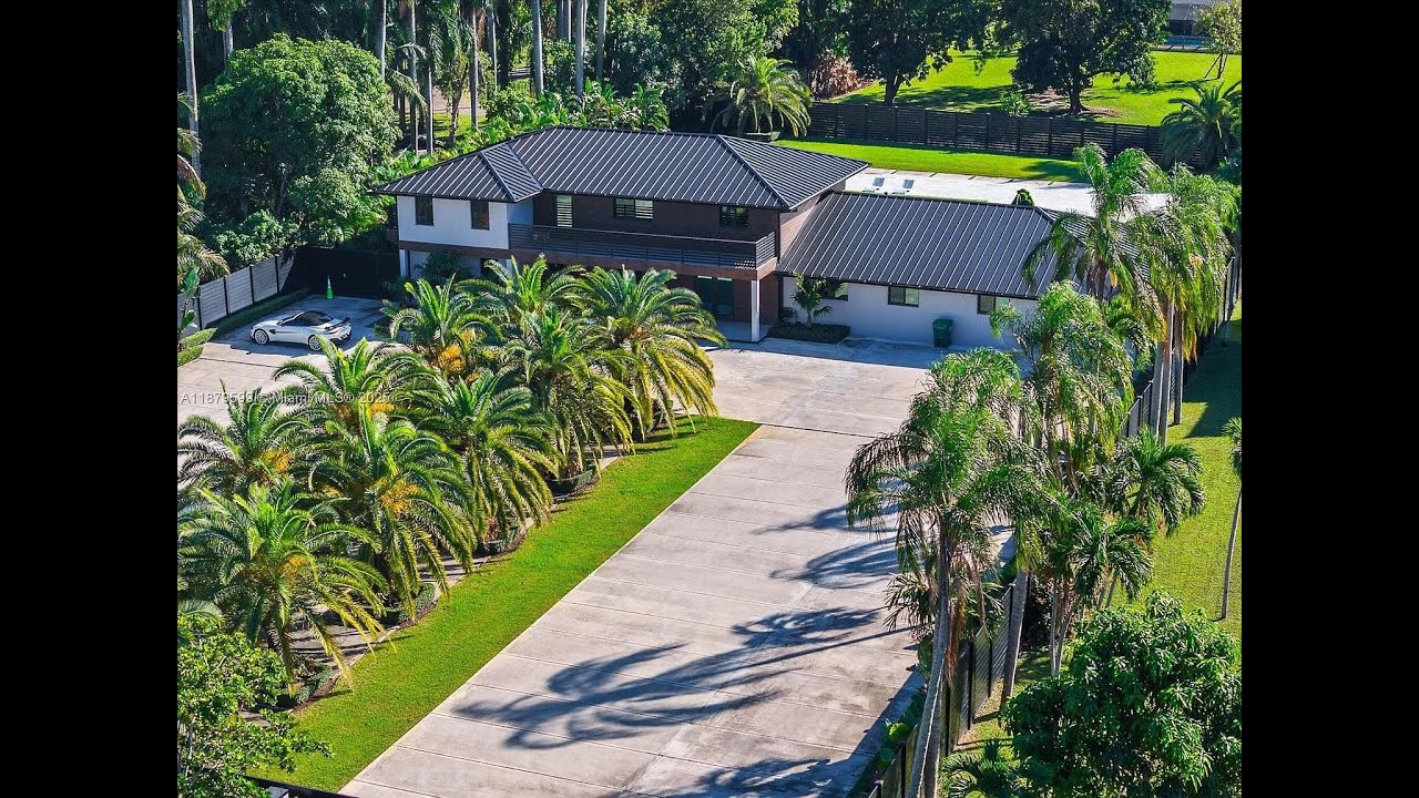 Miami LUXURY Estate | 6 BD 6 BA and 45-Car Court