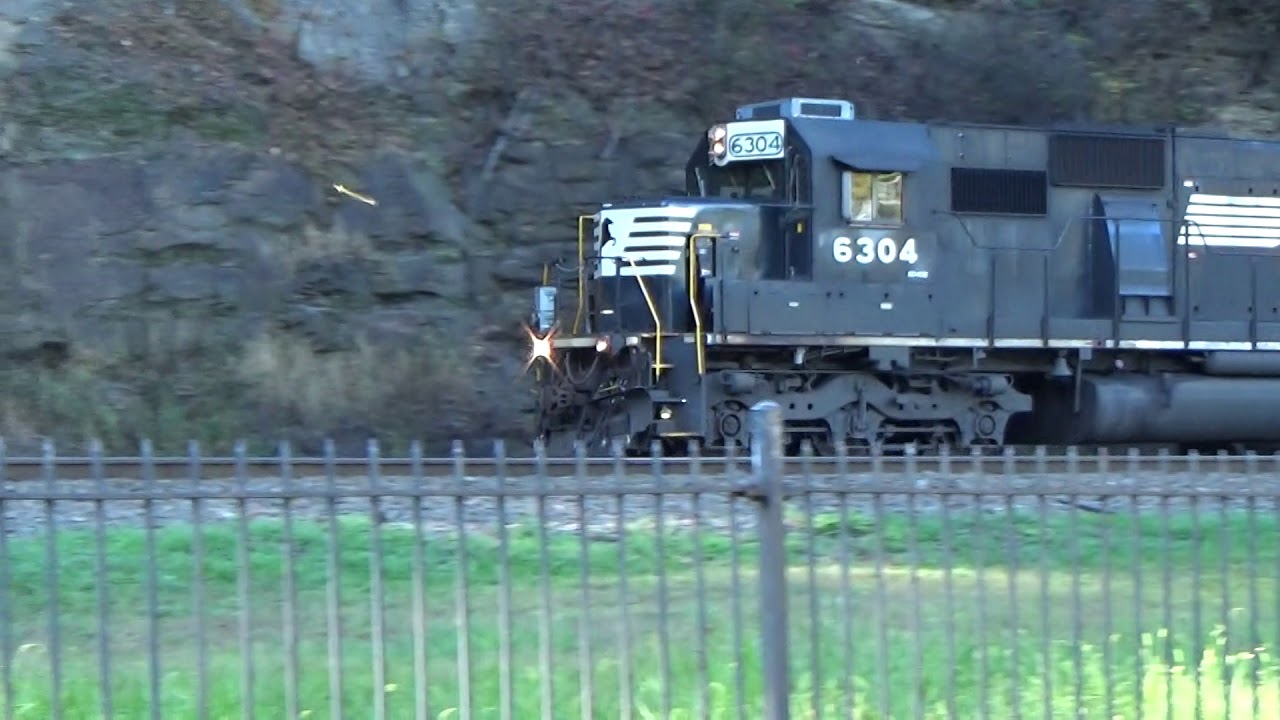 HorseShoe Curve on 10102017 part 1 YouTube