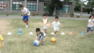 小白兔自學班20090928足球課(1/8)