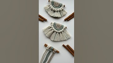 DIY 3 color mini half moon macrame tutorial | Tutorial de macramé con mini medias lunas en 3 colores