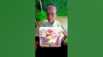 Ăn Kẹo Bông Gòn chấm Muối Ớt Siêu Cay vs Mắm Tôm