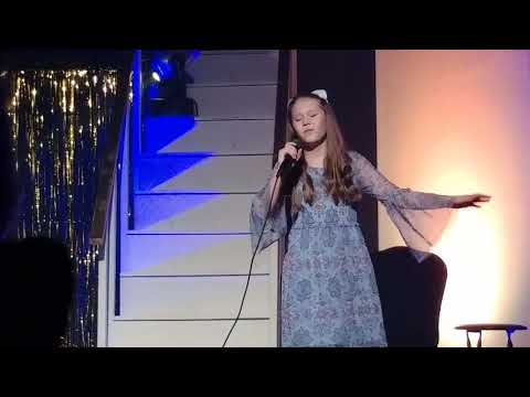 Khloe Grace singing Crazy by Patsy Cline (Cover) Opening for Linda Davis
