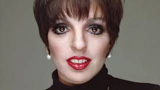 Liza Minnelli sings The Trolley Song