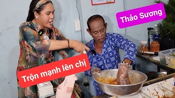 Idol Thảo Sương trổ tài trộn bánh tráng DIVA Cát Thy - Ẩm thực Cha Rồng