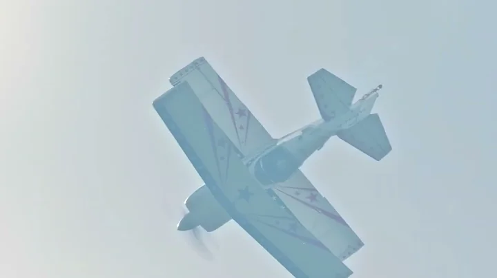 325HP Muscle Biplane! Bob Richards & The Machaira | Madison Indiana 2025 Airshow