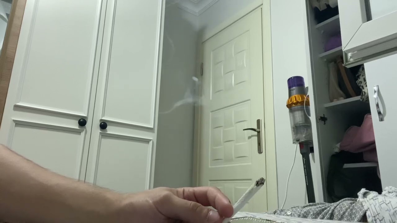 George Karelias Mavi Paket İnceleme