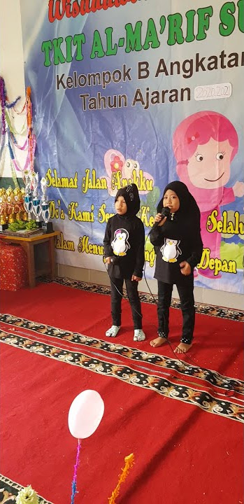 pembacaan puisi tuk ayah dan ibu