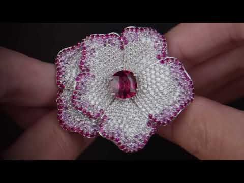Ring with Burmese 3.43 ct red spinel, sapphires, and diamonds set in 900 platinum Video  № 1