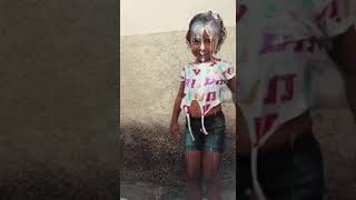 Tomando Banho De Leite