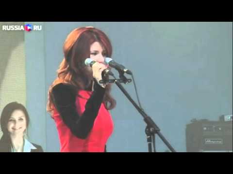 Video: Anna Chapman ve Today perakende zincirinden bir giysi koleksiyonunun sunumu