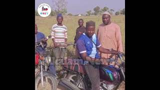 Download lagu Sojoji sun haɗu da ƴan ta’adda amma ba su ɗauki wani mataki a kansu ba. a garin Maƙera.