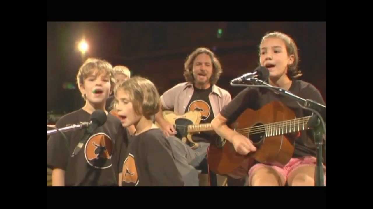 3MJ & Eddie Vedder - Make A Difference