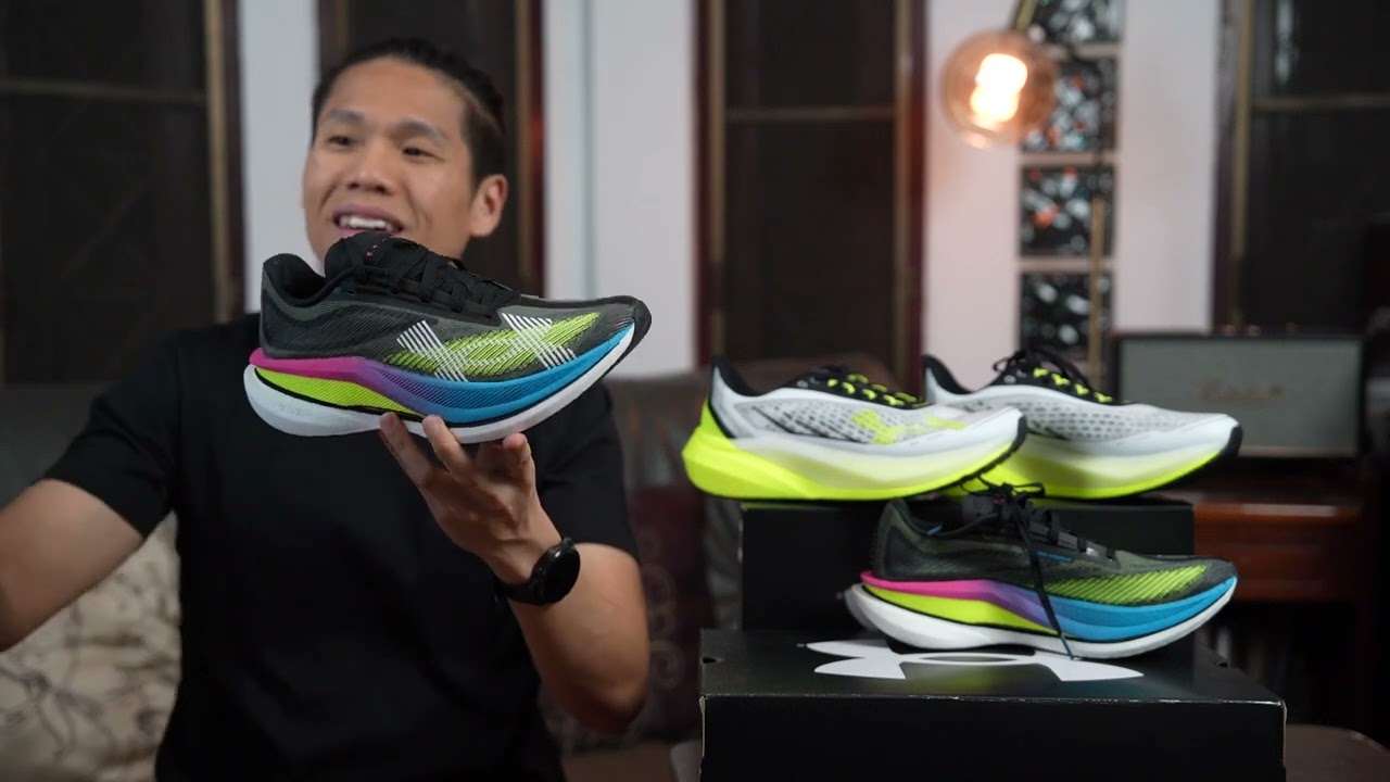 แกะกล่องรอรีวิวรองเท้าวิ่ง Under Armour Velociti Elite 3 และ Velocity Distance