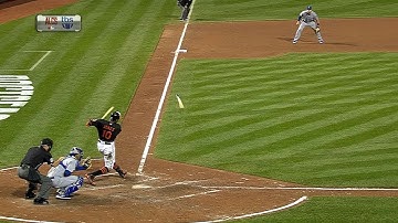 ALCS Gm1: Moose dodges bat, makes force at third