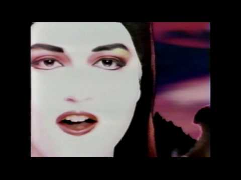 Candi — Candi & The Backbeat - The World Just Keeps On Turning [HQ]